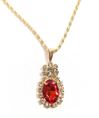 *NEW ARRIVAL* RED Colored Bejeweled OVAL STONE JEWELRY SET/NECKLACE (17" L + Clear Stones Surround+Gold Tone Interlocking Links...