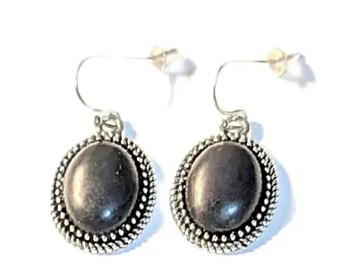 *** NEW ARRIVAL *** Showy Silver Colored BLACK OVAL STONE JEWELRY SET with NECKLACE (14" L + Silver Tone Chain/Clasp) & MATCHING...