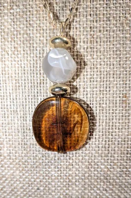 "AMBER DISK & HEX STONE" JEWELRY SET with NECKLACE (24" L + GOLD Tone Chain/Lobster Clasp) and MATCHING Dangle...