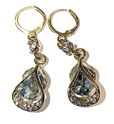 Drop LIGHT BLUE Beveled & Jeweled JEWELRY SET with NECKLACE (16" L, Pendant + GOLD Tone Chain/Lobster Clasp) and MATCHING...