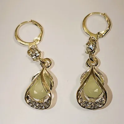 Drop Opaque LEMON YELLOW Beveled & Jeweled JEWELRY SET with NECKLACE (16" L, Pendant + GOLD Tone Chain/Lobster Clasp) and...