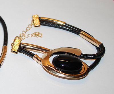 Gold & Black Color Choker NECKLACE (13" L + Lobster Clasp) Contemporary Style JEWELRY SET with Matching BRACELET (2-3"...