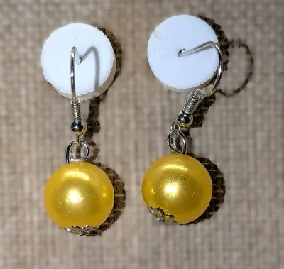 YELLOW 3 Strand GLOBES JEWELRY SET with NECKLACE (18" L+ Silver Tone Lobster Clasp) and MATCHING EARRINGS with Wire Hook Clasp
