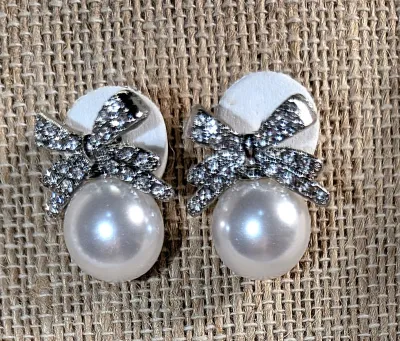 Triple Strands Faux White Pearls JEWELRY SET with CHOKER NECKLACE (14" L + SILVER Tone Lobster Clasp) and Jeweled "BOWTIE"...