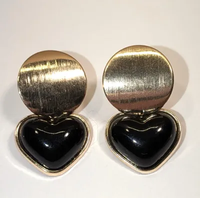 "BLACK HEART & DISK" JEWELRY SET with NECKLACE (14" L + GOLD Tone "Snake" Chain/Lobster Clasp) and MATCHING...