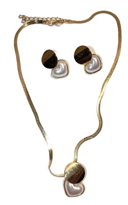"WHITE HEART & DISK" JEWELRY SET with NECKLACE (14" L + GOLD Tone "Snake" Chain/Lobster Clasp) and MATCHING...