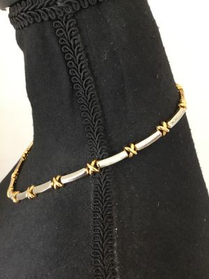 Beautiful vintage, silver and gold, toned X crossover knots, unbranded, vintage collars, statement necklace excellent condition
