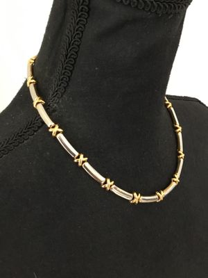 Beautiful vintage, silver and gold, toned X crossover knots, unbranded, vintage collars, statement necklace excellent condition