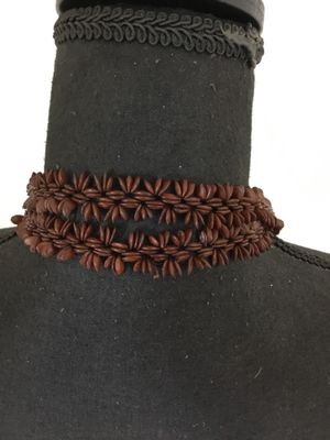 Long Vintage flower brown lpil -lpil seed beaded necklace