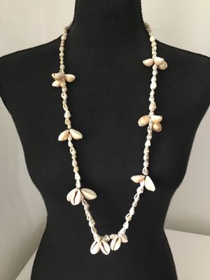 Vintage shell, necklace, beach, inspired Polynesian or Hawaiian
