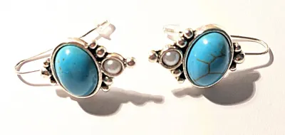 **NEW ARRIVAL** BLUE Crackled TURQUISE EARRINGS with Faux Pearl Accents on a Silver Tone Setting and Stud Post Clasp