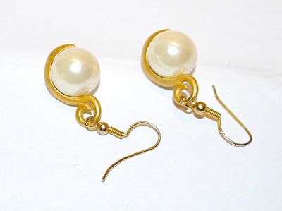 Single Faux PEARL EARRINGS Set with Gold Tone Side Mount and Wire Hook Clasp
