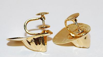 Unique Gold Colored "FIREFIGHTER'S HELMET" EARRINGS (1" x ¾") Set with Screwback Clasp