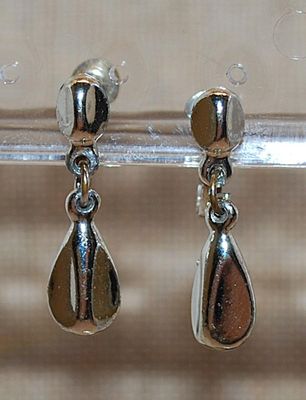 VINTAGE 1940's Drop-Style Silver Tone Bauble Earrings (1") with Screw-on Clasp