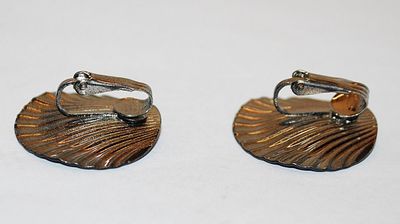 Round BLACK METAL EARRINGS Set with SNAP Clasp