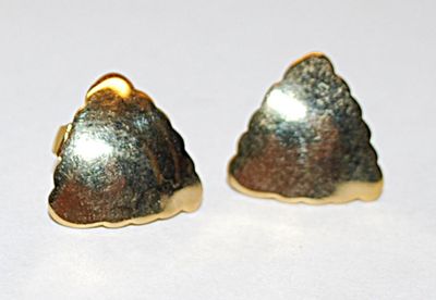 Gold Colored Scalloped Edge TRIANGLE EARRINGS Set with SNAP Clasp