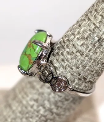 **NEW ARRIVAL** Size 7½ GREEN & BROWN "Mottled" Oval Cabochon 4-Prong Stone RING with a "Square in a Circle" Band...
