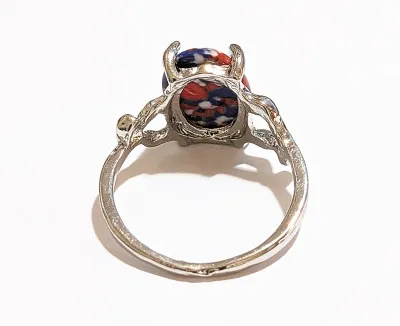 **NEW ARRIVAL** Size 9 RED, WHITE & BLUE "Mottled" Oval Cabochon 4-Prong Stone RING with Up/Down Band "KNOBS" on...