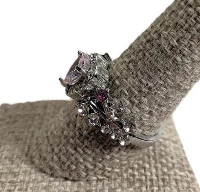 **New Arrival** Size 9½ Large PINK HEART Stone RING with Heart Surround & Red and Clear Stones Side Accents on a Silver Tone Setting...