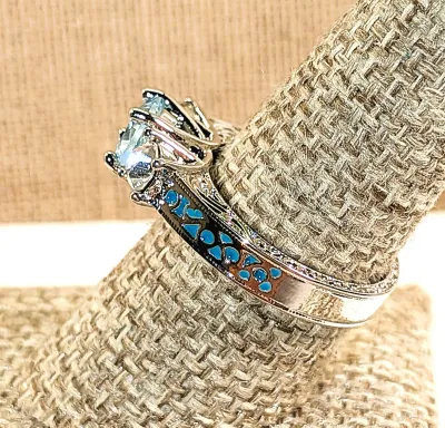 **New Arrival** Size 8½ Light Blue Round Main Stone RING with 2 Clear Side Accents Stones & Enameled Band Design on a Silver Tone...