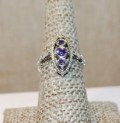 Size 7¼ Tripled "Cupped" LAVENDER COLORED STONES RING with SILVER TONE Surround and Setting (2.6g)