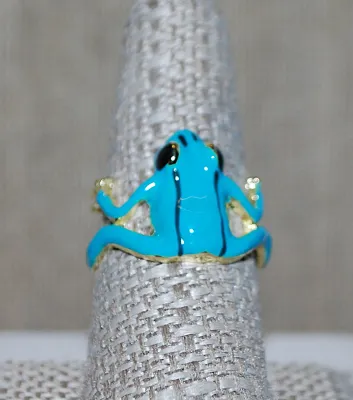 Size 8½ Fun BLUE FROG RING with Big Black Eyes and Gold Colored Feet on a Gold Tone Setting (5.3g)