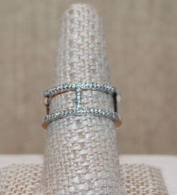 Size 9 Barrel Style LADDER RING with Vertical & Horizontal Lines of Tiny Clear Stones on a Silver Tone Setting (4.1g)