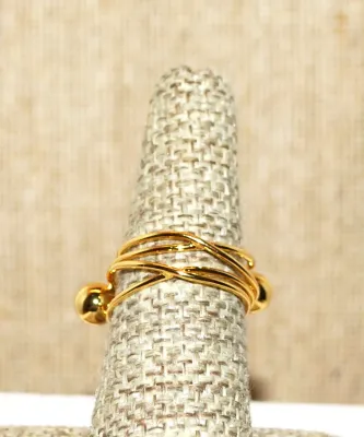 Size 7 "WIRES & GLOBES" RING in an All Gold Tone Setting (3.1g)