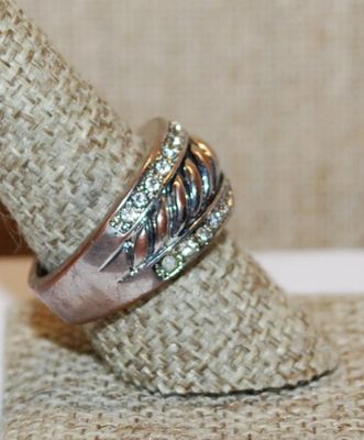 Size 9 Two-Tone Rose Gold & Silver Tone RING with Half Infinity Clear Stones Rows and Light "Copper" Band (10.0g)