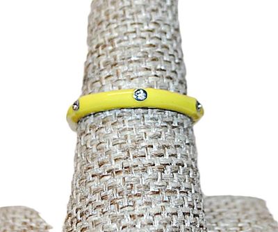 Size 9 Delicate YELLOW Ring with 6 Accent Clear Stones on a Silver Tone Band (2.1g) - STACK ALL COLORS for a REAL IMPACT