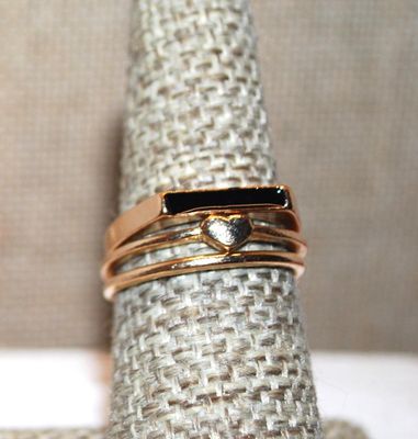 Size 7½ Collection of 3 RINGS -All Gold Tone; Small Heart; Black Enamel Stripe & No Stones Simple (3.5g)