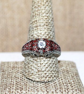 Size 8 Marked .925 "Puffy" CRANBERRY RED Party Ring with a Single Main Clear Round Stone on a Silver Band (6.2g)