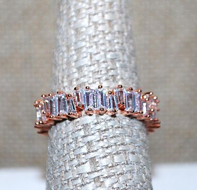 Size 8 Infinity Rose Gold RING with Vertical Clear Rectangle "Panels" on a Multi-Pronged Rose Gold Setting & Band (4.3g)