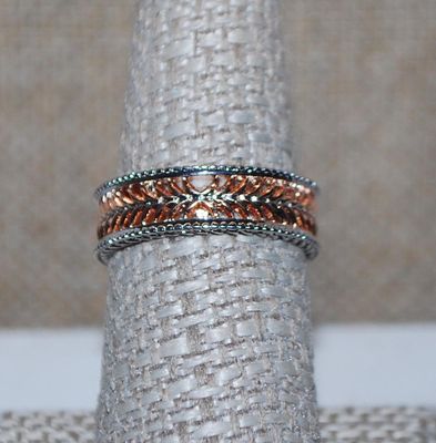 Size 7½ Infinity-Style 2-Tone "Rose Gold & Silver" RING with "Arrow" Group of Stones on a Branch Rose Gold Center...
