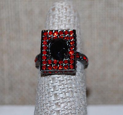 Size 9 Marked .925 Interesting "BLACK on RED" Rectangle "Panel" of Stones RING with Large Oval Center Stone & 8...