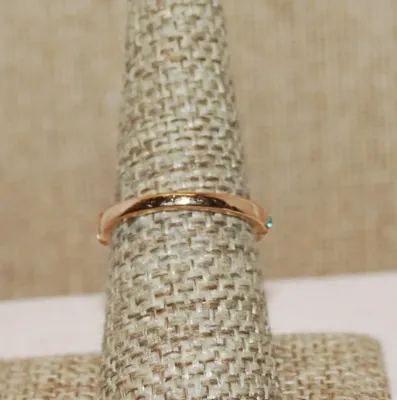 Size 7½ Delicate Multicolor ROUND Stones RING in Blue, Green, Pink & Champagne Colors on a Gold Tone Band (2.1g)