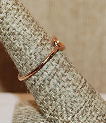 Size 7 Delicate Single HEART No Stones RING and Gold Tone Band (0.8g)