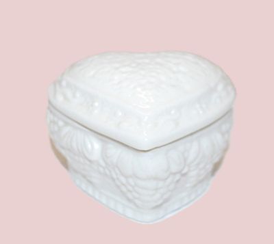 Small 2-Piece WHITE CERAMIC TRINKET BOX (2¾" x 2¼" x 2") with Fruit Clusters Design