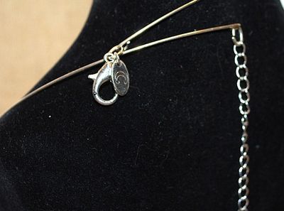 Stiff Wired JEWELED & TIGER STYLE NECKLACE with Oblong Disks on a Silver Tone Band 5" Diameter ADJUSTABLE