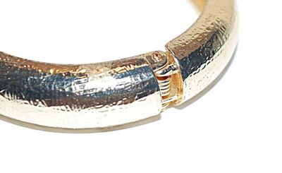 Brushed Gold Tone Metal SNAP CUFF BRACELET (2½" Opening) with SPRING-Style Closure