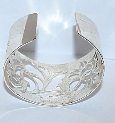 All Silver Color Graphic-Design CUT-OUT CUFF BRACELET (2¼" Opening)
