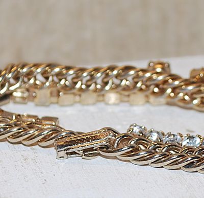 Beautiful "Diamond-Style" BRACELET (6" Circumference) with Gold Tone CHAIN LINK Band & Snap Lock Clasp