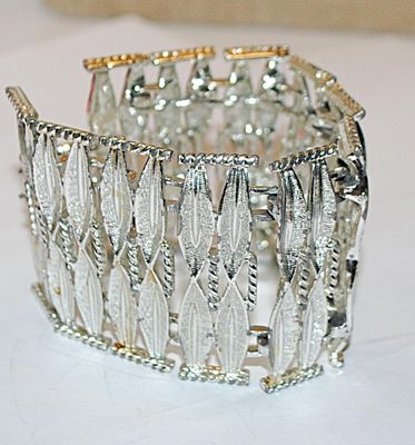Segmented Bright Silver Colored BRACELET (2" Opening) with Solid Snap-Close Clasp