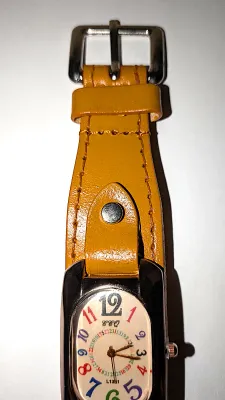 Sale Photo Thumbnail #77: "OLD FASHIONED NUMBERS" OBLONG Dial WATCH with Stitched Orange-Rust Colored Leather 9" Band & Silver Tone Case and Clip**EXTRA BATTERY INCLUDED**

Dial: Analog
Brand: ALPHYNIX
ALL ITEMS SHIPPED FREE