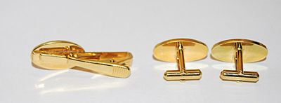 Matching Oval Japanese-Style 3-Star Crown "Gold-on-Black" CUFFLINKS & CLASP SET
