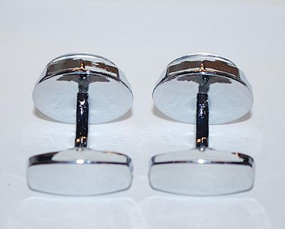 NEW CUFFLINKS SET with ROUND Shape and Silver-Tone Filagree-Style Center Design on a Silver Tone Setting
