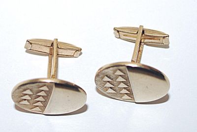 Gold Tone CUFFLINKS with a Triangle Pattern