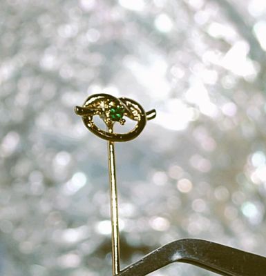 Tiny GREEN Stone PIN (2" L) in a Twisted Knot & Pin Guard on a Gold Tone Setting