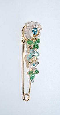 Beautiful Large Bejeweled PIN (3" x ¾") with BLUE Stones on Blossoms & Leaves on a Gold Tone Pin