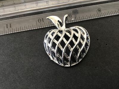 Gerry’s Vintage Apple Brooch